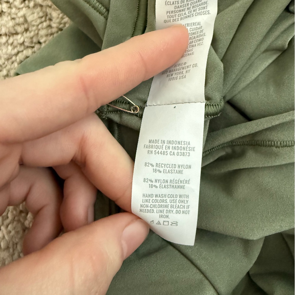 Smoothez by Aerie Off The Shoulder Long Sleeve Crop Top Green‎ Size Medium - Picture 4 of 6